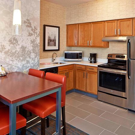 Residence Inn Minneapolis St. Paul/Розвилл Экстерьер фото