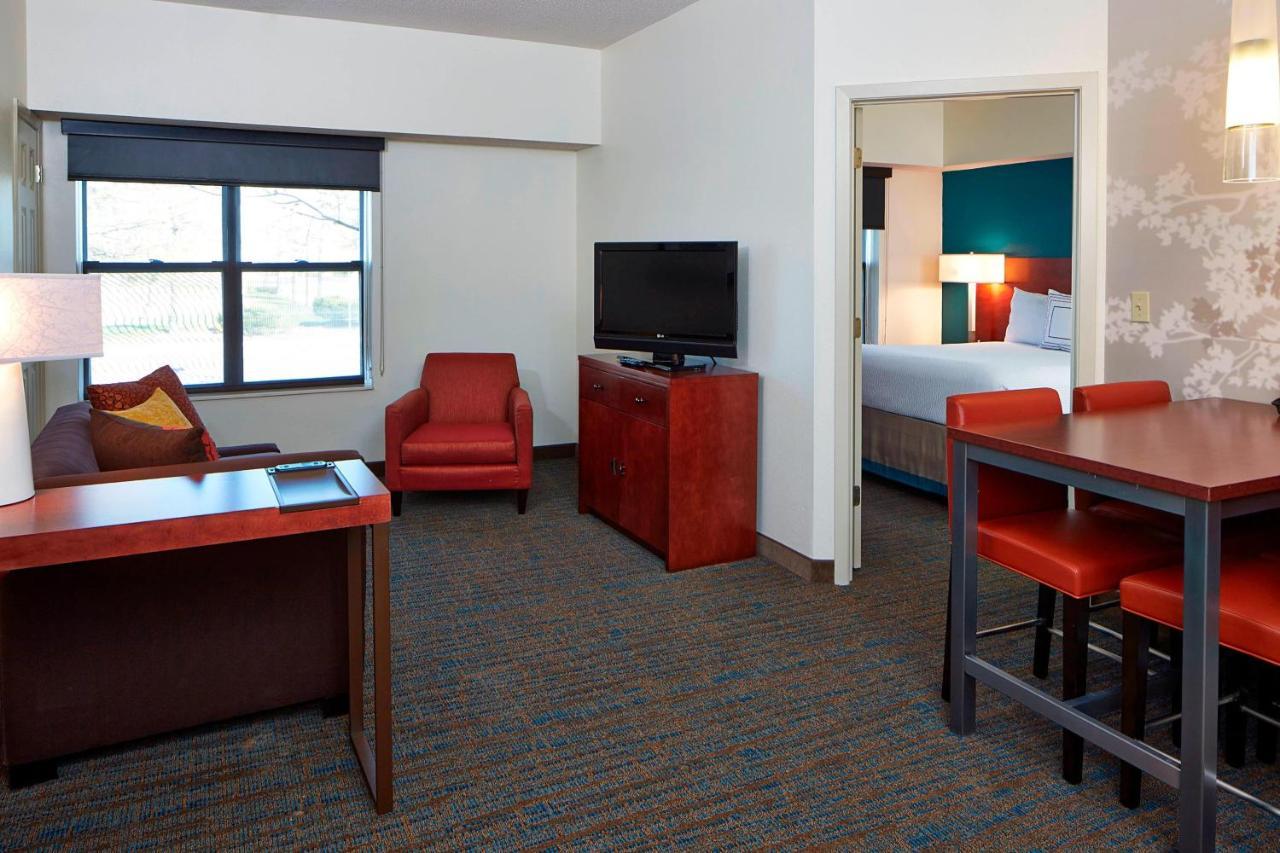Residence Inn Minneapolis St. Paul/Розвилл Экстерьер фото