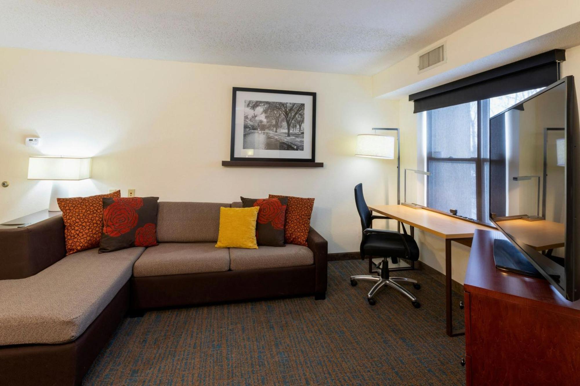 Residence Inn Minneapolis St. Paul/Розвилл Экстерьер фото