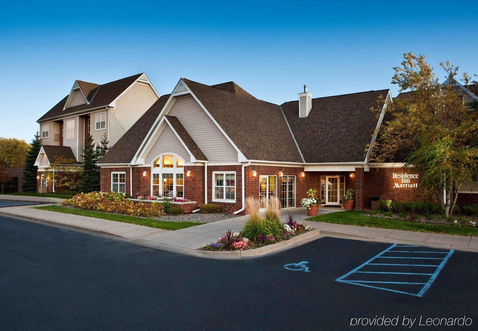 Residence Inn Minneapolis St. Paul/Розвилл Экстерьер фото